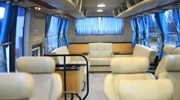 ae9bcfa765bd267bd6ba3e770938d77f4bda3c8e Presidential Bus